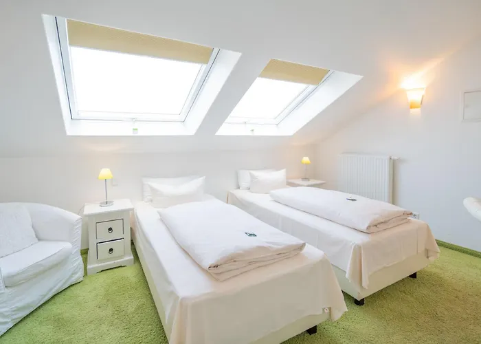 Landhaus Hotel Wolfratshausen 4*