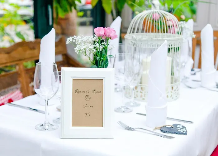 Landhaus Hotel Wolfratshausen فندق 4*