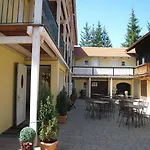 Landhaus Hotel Wolfratshausen Ξενοδοχείο Wolfratshausen
