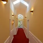 Ξενοδοχείο Landhaus Hotel Wolfratshausen 4*