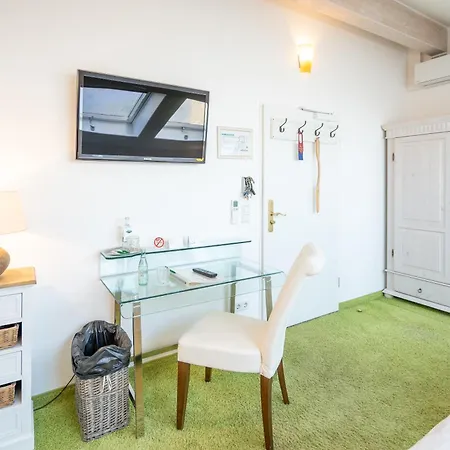 Hotel Landhaus Hotel Wolfratshausen 4*