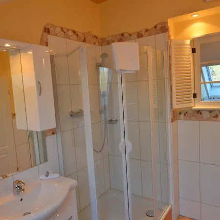 Landhaus Hotel Wolfratshausen 4*