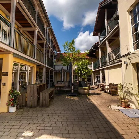 Hotel Landhaus Hotel Wolfratshausen 4*