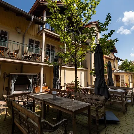 Hotel Landhaus Café Restaurant&Hotel Wolfratshausen