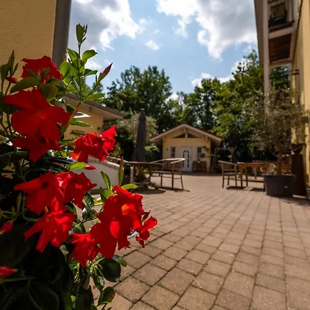 Hotel Landhaus Hotel Wolfratshausen 4*
