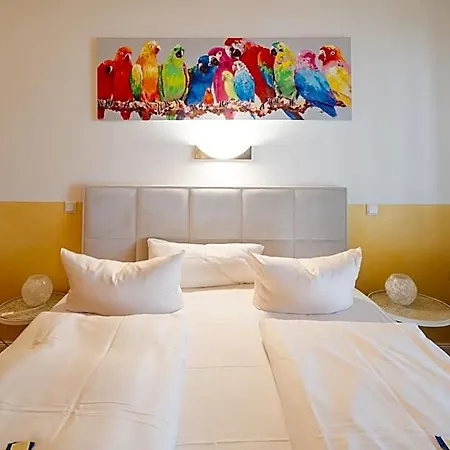 ホテル Landhaus Hotel Wolfratshausen ヴォルフラーツハウゼン
